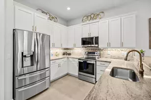 10099 SW Duccio Ln, Port Saint Lucie, FL 34986 - Photo 14