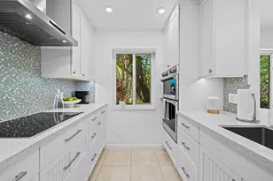 2043 NE 29th St, Fort Lauderdale, FL 33306 - Photo 12