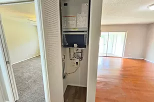 2521 Dudley Dr W, West Palm Beach, FL 33415 - Photo 12