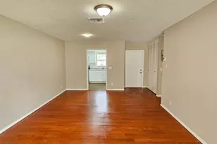 2521 Dudley Dr W, West Palm Beach, FL 33415 - Photo 4