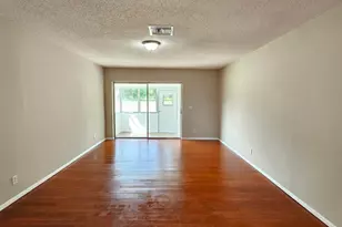 2521 Dudley Dr W, West Palm Beach, FL 33415 - Photo 6