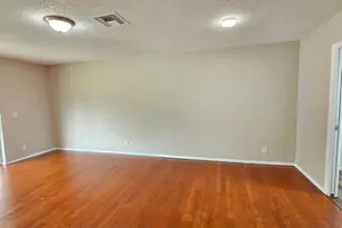 2521 Dudley Dr W, West Palm Beach, FL 33415 - Photo 8