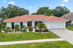 20195 Back 9 Dr, Boca Raton, FL 33498 - Photo 2