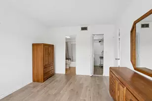 180 Lake Frances Dr, West Palm Beach, FL 33411 - Photo 20