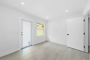 216 NE 23rd Ave, Pompano Beach, FL 33062 - Photo 22