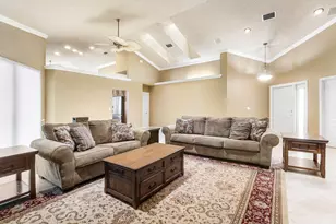 9101 Baybury Ln, West Palm Beach, FL 33411 - Photo 6