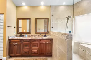 9101 Baybury Ln, West Palm Beach, FL 33411 - Photo 14