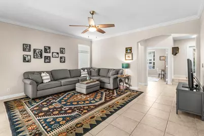 8215 Calterra Drive, Palm Beach Gardens, FL 33418 - Photo 6