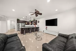 7048 Via Leonardo, Lake Worth, FL 33467 - Photo 10