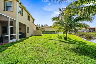 7048 Via Leonardo, Lake Worth, FL 33467 - Photo 32