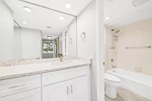 800 Cypress Grove Dr, Pompano Beach, FL 33069 - Photo 12