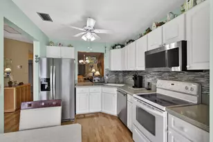 2641 W Gately Dr W, West Palm Beach, FL 33415 - Photo 12