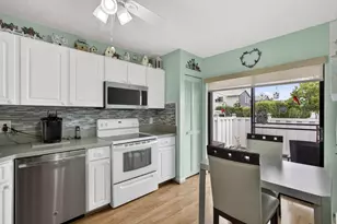 2641 W Gately Dr W, West Palm Beach, FL 33415 - Photo 12