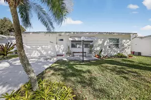 8845 NW 14th St, Plantation, FL 33322 - Photo 2