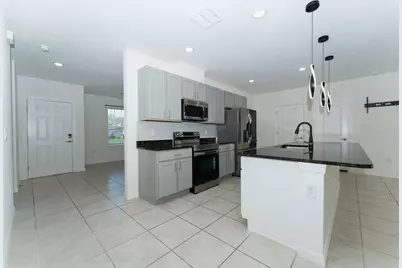 138 SW Carter Avenue, Port Saint Lucie, FL 34983 - Photo 10