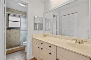 325 Pennington Ct, Royal Palm Beach, FL 33411 - Photo 16