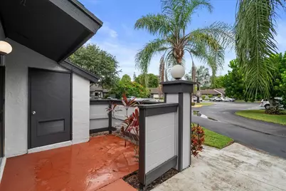 325 Pennington Court, Royal Palm Beach, FL 33411 - Photo 6