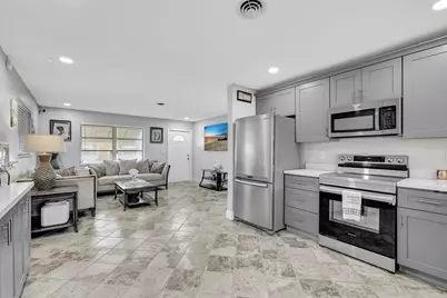 4901 NW 27th Way, Tamarac, FL 33309 - Photo 10