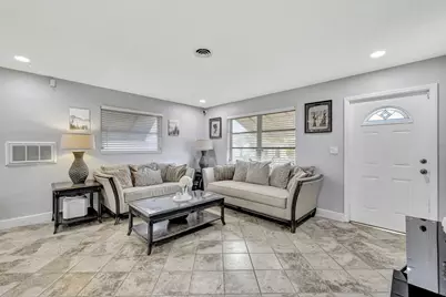 4901 NW 27th Way, Tamarac, FL 33309 - Photo 4