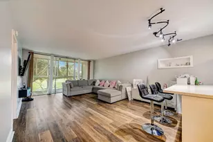8370 Sands Point Blvd Blvd, Tamarac, FL 33321 - Photo 6