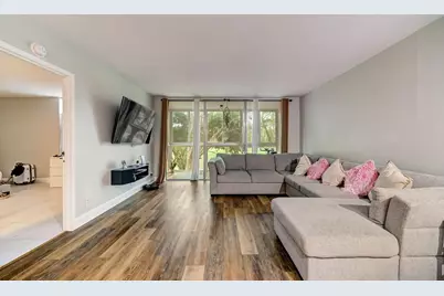 8370 Sands Point Boulevard Boulevard #H208, Tamarac, FL 33321 - Photo 22