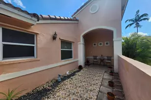 120 NW 189th Ave NW, Pembroke Pines, FL 33029 - Photo 6