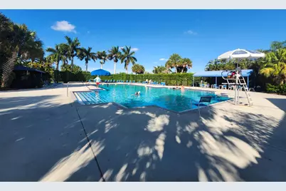 120 NW 189th Avenue NW, Pembroke Pines, FL 33029 - Photo 42