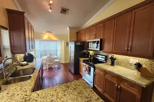 120 NW 189th Ave NW, Pembroke Pines, FL 33029 - Photo 12