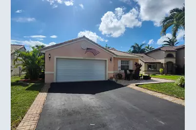 120 NW 189th Avenue NW, Pembroke Pines, FL 33029 - Photo 1