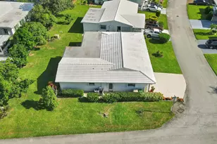 7204 NW 71st Ave, Tamarac, FL 33321 - Photo 4