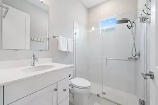 12115 Waterstone Cir, Palm Beach Gardens, FL 33412 - Photo 16