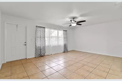 149 Coventry #G, West Palm Beach, FL 33417 - Photo 2