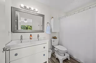 2426 SE Cooper Ln, Port Saint Lucie, FL 34984 - Photo 20