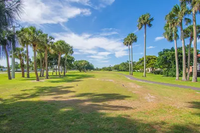 16 Vista Palm Lane #106, Vero Beach, FL 32962 - Photo 12
