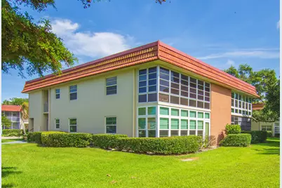 16 Vista Palm Lane #106, Vero Beach, FL 32962 - Photo 1