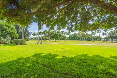 16 Vista Palm Lane #106, Vero Beach, FL 32962 - Photo 2