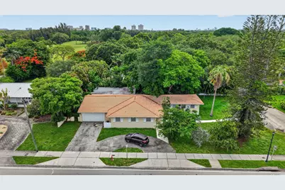 601 NE 105 Street, Miami Shores, FL 33138 - Photo 2