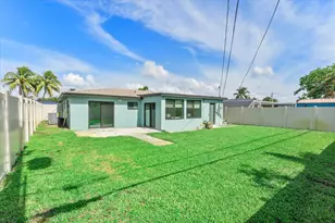 4550 NE 2nd Ave, Oakland Park, FL 33334 - Photo 30