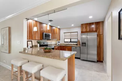 4550 NE 2nd Avenue, Oakland Park, FL 33334 - Photo 10