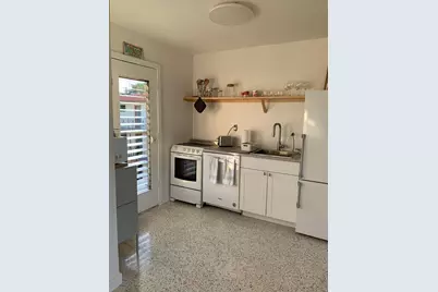 649 SW 9th Street #301, Miami, FL 33130 - Photo 4