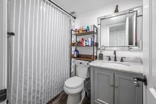 9430 Poinciana Pl, Davie, FL 33324 - Photo 10