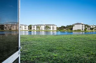 9430 Poinciana Pl, Davie, FL 33324 - Photo 12