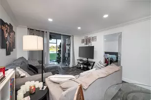 9430 Poinciana Pl, Davie, FL 33324 - Photo 6
