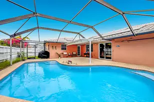 851 E Plantation Cir, Plantation, FL 33324 - Photo 2