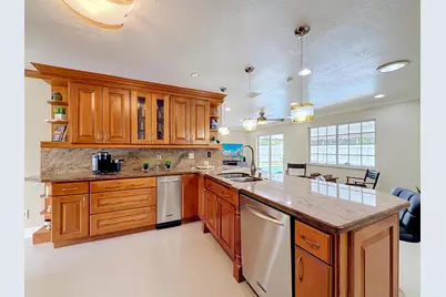 851 E Plantation Circle, Plantation, FL 33324 - Photo 4
