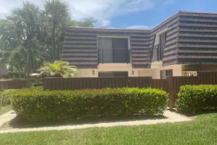 1231 12th Ct, Jupiter, FL 33477 - Photo 2