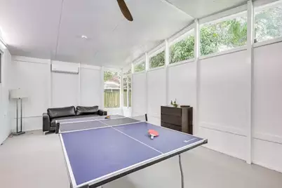 124 SW 2nd Street, Hallandale Beach, FL 33009 - Photo 24