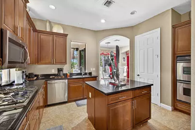 3501 Collonade Drive, Wellington, FL 33449 - Photo 6