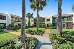 150 Pineview Rd, Jupiter, FL 33469 - Photo 2