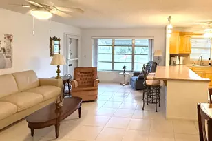 200 Pine Point Dr, Boynton Beach, FL 33435 - Photo 4